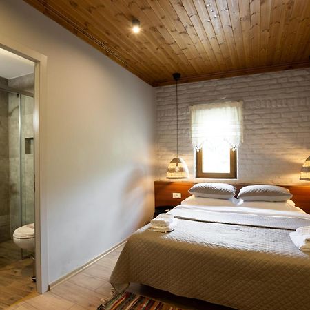 The Stone Sky Hotel Гірокастра Екстер'єр фото
