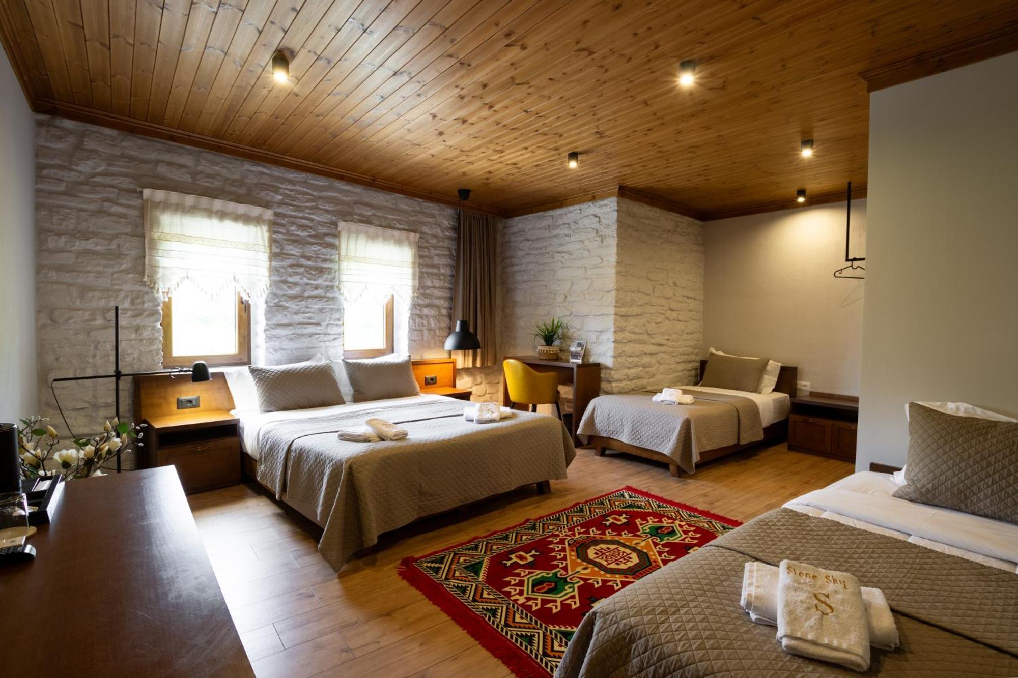 The Stone Sky Hotel Гірокастра Екстер'єр фото