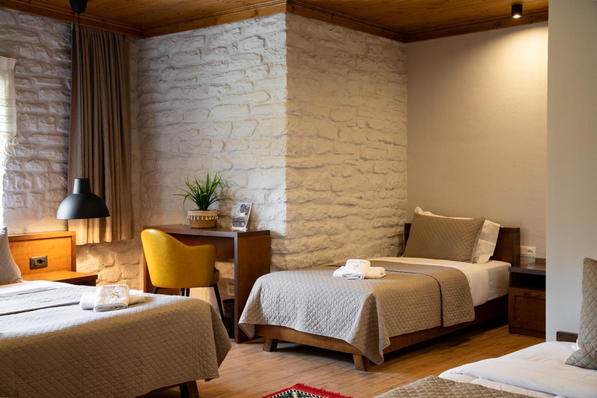 The Stone Sky Hotel Гірокастра Екстер'єр фото