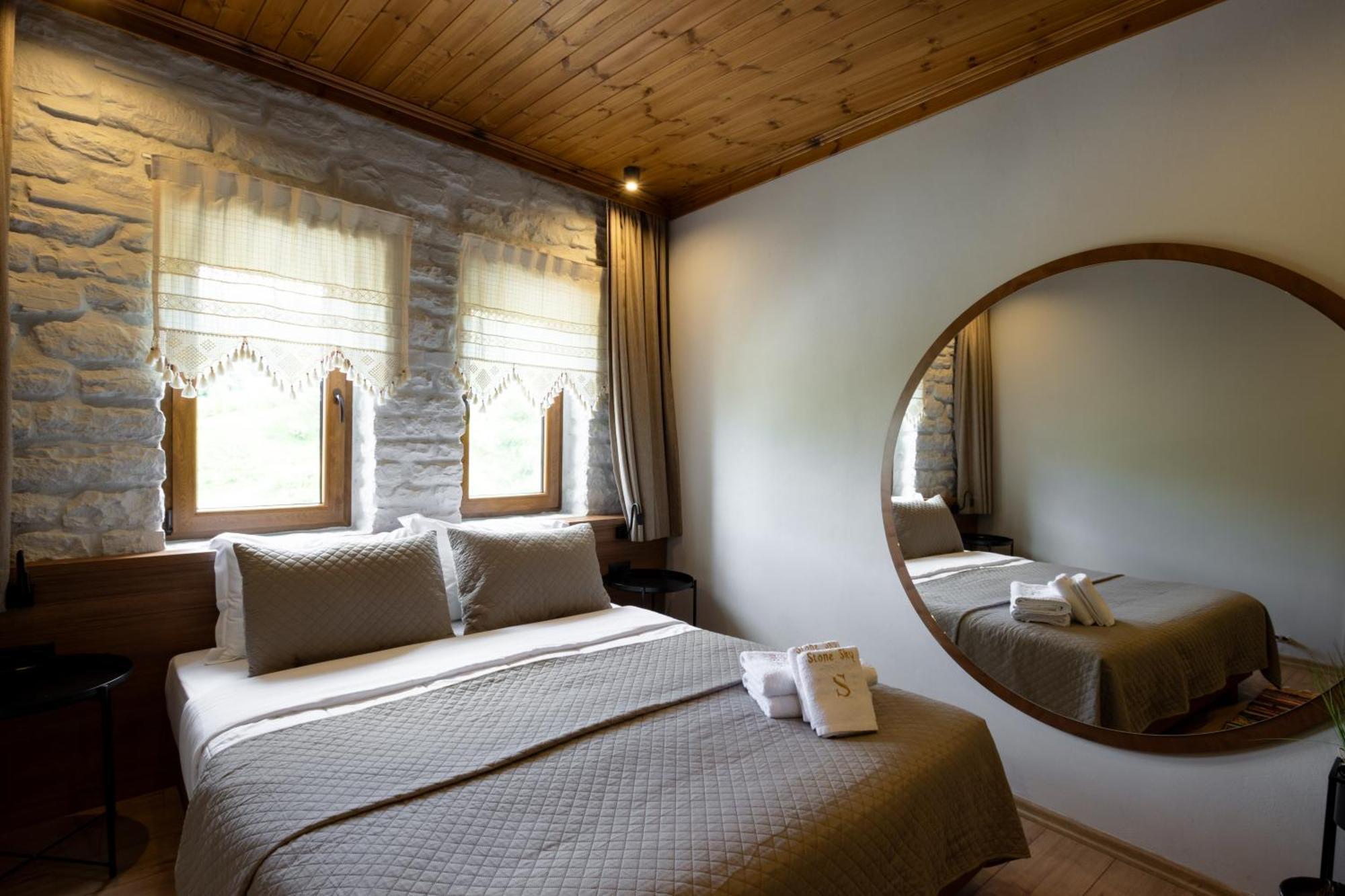 The Stone Sky Hotel Гірокастра Екстер'єр фото