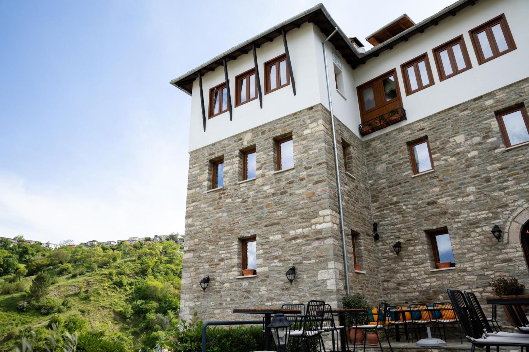 The Stone Sky Hotel Гірокастра Екстер'єр фото